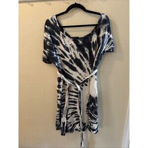 Torrid Plus Size 1/1xl Grey And White Tie Dye T-shirt Dress With Belt